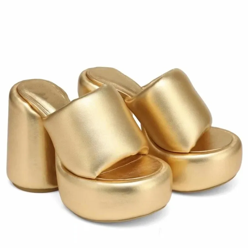 Amozae-2024 European and American Brand Trend Thick Soled Sandals for Women's Fashion and Comfort, One Line with Rhinestone Pusher
