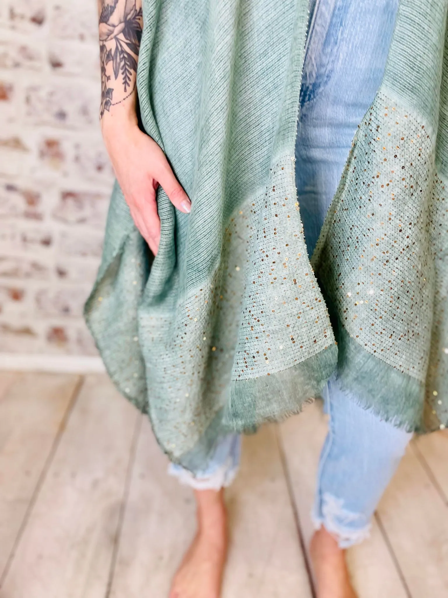 Sequin Detailed Frayed Kimono